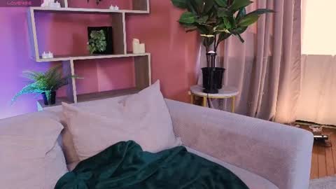 jennyfer_me online show from 06-21-26, 12:30
