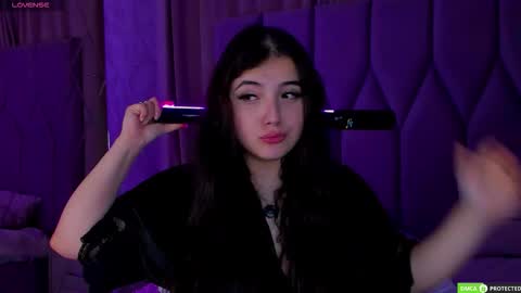 Snapshot of jennyferguson chatting on 09-17-25, 06:59 Jenny Ferguson online show from 09-17-25, 06:59