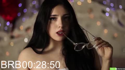 Jenny Ferguson online show from 10-19-25, 06:14