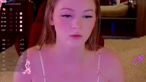 Snapshot of jennykiss11 chatting on 10-21-25, 01:12 your dream online show from 10-21-25, 01:12