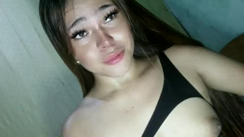 Snapshot of jennysweetfuckerxxx chatting on 06-22-26, 12:13 jenny69 online show from 06-22-26, 12:13