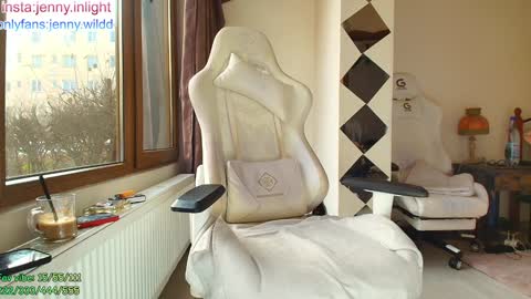 infamous blondiechloe.             Jennyjennywildd online show from 01-19-26, 07:23