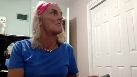 Snapshot of jennywomacks chatting on 07-01-26, 01:51 jennywomacks online show from 07-01-26, 01:51