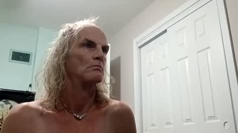 Snapshot of jennywomacks chatting on 07-06-26, 01:08 jennywomacks online show from 07-06-26, 01:08