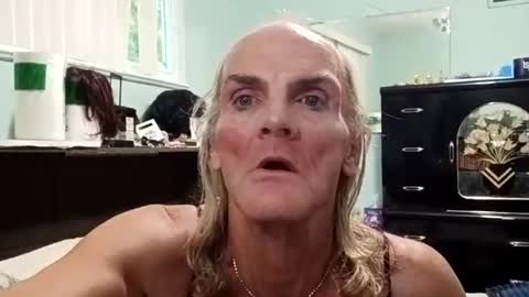 Snapshot of jennywomacks chatting on 07-28-26, 01:45 jennywomacks online show from 07-28-26, 01:45