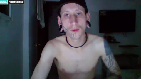 Snapshot of jerelovedfreak chatting on 04-12-26, 01:10 J online show from 04-12-26, 01:10