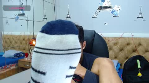 Snapshot of jeremias_1 chatting on 01-09-25, 07:40 JEREMIAS online show from 01-09-25, 07:40