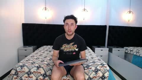 Snapshot of jeremmyandstacy chatting on 01-22-25, 03:18 Jeremmyandstacy online show from 01-22-25, 03:18