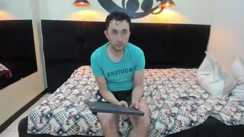 Snapshot of jeremmyandstacy chatting on 02-24-25, 06:58 Jeremmyandstacy online show from 02-24-25, 06:58