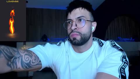 Snapshot of jeremy_harden chatting on 03-01-26, 03:08 Jeremy online show from 03-01-26, 03:08