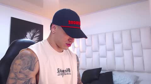 Snapshot of jeremy_lane chatting on 02-19-26, 12:06 Jeremy lane online show from 02-19-26, 12:06