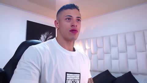 Snapshot of jeremy_lane chatting on 02-22-26, 10:19 Jeremy lane online show from 02-22-26, 10:19