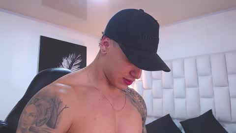 Snapshot of jeremy_lane chatting on 02-25-26, 11:36 Jeremy lane online show from 02-25-26, 11:36