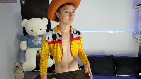 jero independent model online show from 05-15-26, 06:59