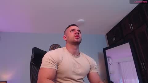 Snapshot of jeremylowe chatting on 01-13-25, 01:06 Jeremy Lowe online show from 01-13-25, 01:06