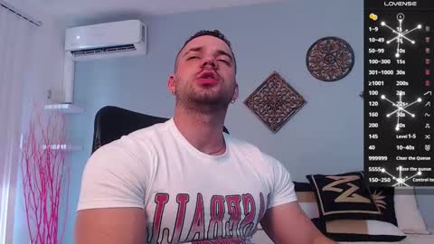 Snapshot of jeremylowe chatting on 01-16-25, 04:39 Jeremy Lowe online show from 01-16-25, 04:39