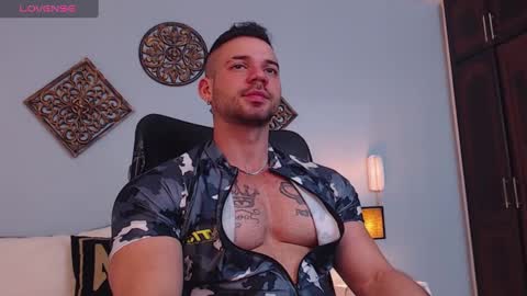 Snapshot of jeremylowe chatting on 03-12-25, 01:51 Jeremy Lowe online show from 03-12-25, 01:51