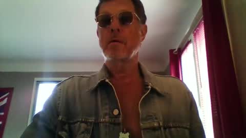 Snapshot of jerflor chatting on 02-27-26, 03:34 jerflor online show from 02-27-26, 03:34