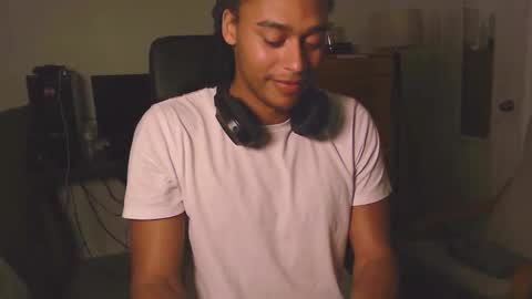 Snapshot of jerimiahjay chatting on 11-27-25, 10:56 Jerimiah online show from 11-27-25, 10:56