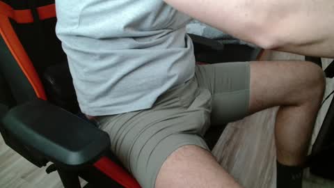 Boy likes daddies online show from 01-20-25, 12:39