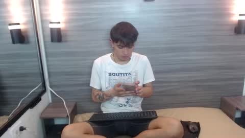 Jerom xx online show from 10-07-25, 07:44