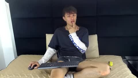 Jerom xx online show from 10-18-25, 08:20