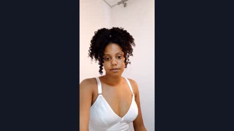 Bella online show from 02-15-26, 01:41