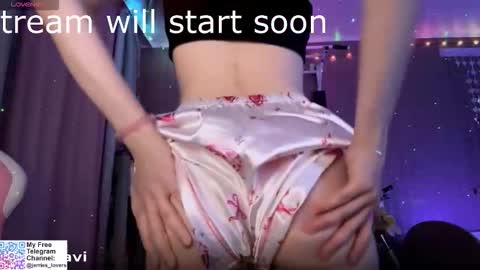 Snapshot of jerrienyhan chatting on 10-24-25, 01:18 jerrienyhan online show from 10-24-25, 01:18