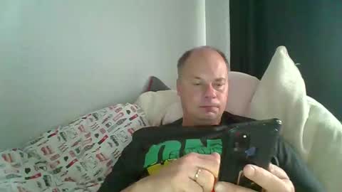 Snapshot of jerrymaster83 chatting on 10-20-25, 08:26 jerrymaster83 online show from 10-20-25, 08:26
