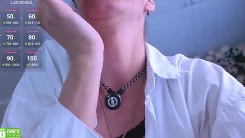 jesica_moon_peachyy online show from 06-12-26, 05:39