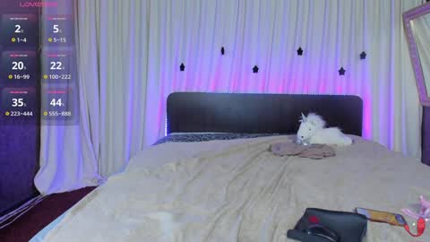 Snapshot of jesikalooove chatting on 12-17-24, 10:55 Jesika online show from 12-17-24, 10:55