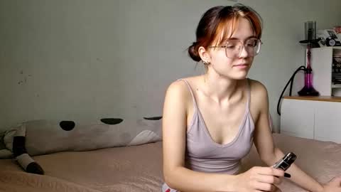 Snapshot of jessa_vibe chatting on 10-15-25, 08:14 Jessica but u can call me Jessa online show from 10-15-25, 08:14