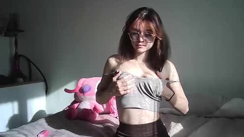 Snapshot of jessa_vibe chatting on 10-26-25, 08:09 Jessica but u can call me Jessa online show from 10-26-25, 08:09