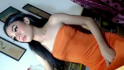 Snapshot of jessalicious1 chatting on 02-14-25, 09:34 jessalicious1 online show from 02-14-25, 09:34