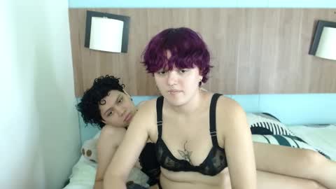 Snapshot of jessandjade chatting on 09-18-25, 02:08 JessAndJade online show from 09-18-25, 02:08