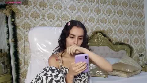 jessb_ online show from 01-06-26, 06:33