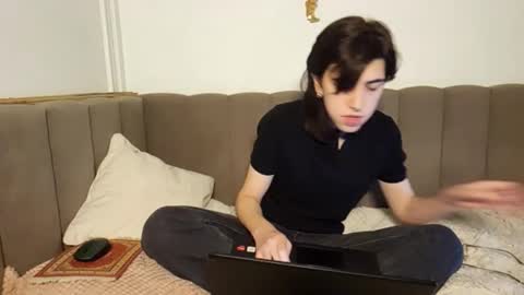 Jesee Estrella online show from 10-07-25, 05:32