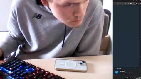 jesseknijpstra0 online show from 11-10-25, 09:41