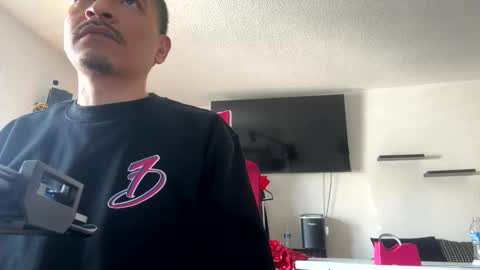 Snapshot of jesselopezcali chatting on 01-31-25, 05:10 Hungjessy online show from 01-31-25, 05:10