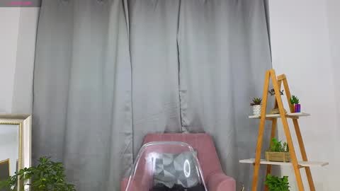 bella  adams online show from 12-17-24, 11:49