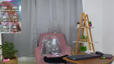 bella  adams online show from 12-20-24, 07:39