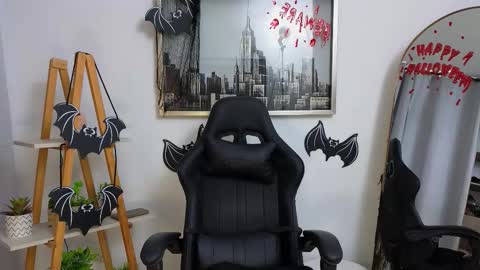 Snapshot of jessey_adams chatting on 10-23-25, 02:16 bella adams online show from 10-23-25, 02:16