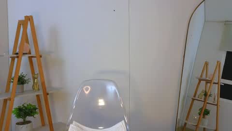 Snapshot of jessey_adams chatting on 05-25-26, 01:50 bella adams online show from 05-25-26, 01:50