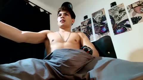 Snapshot of jesshot_bigcock chatting on 05-16-26, 03:14 jesshot_bigcock online show from 05-16-26, 03:14