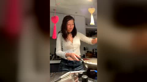 Jessica Gomez online show from 07-06-26, 12:51