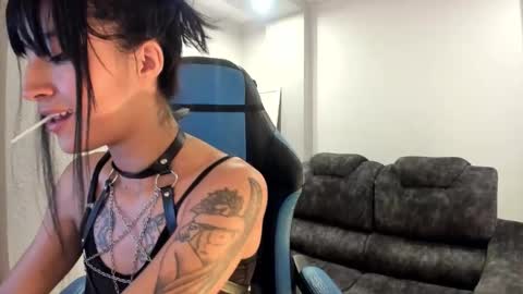 jessi_lemus online show from 11-24-25, 08:30