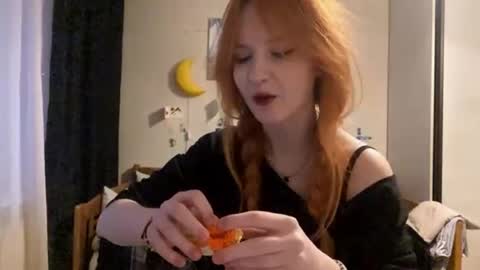 Susie online show from 04-07-26, 03:45