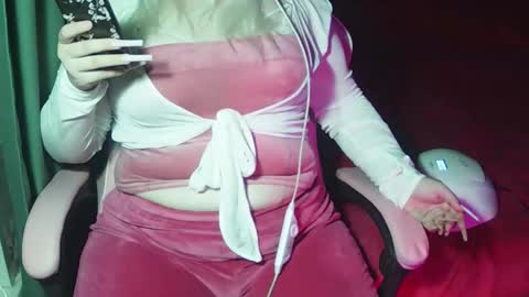 Snapshot of jessiangels chatting on 10-28-25, 05:37 jessiangels online show from 10-28-25, 05:37