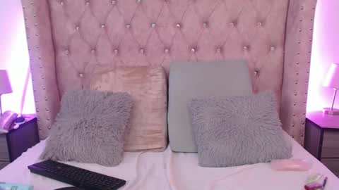 Snapshot of jessica_carter_ chatting on 12-13-24, 08:15 Jessica online show from 12-13-24, 08:15