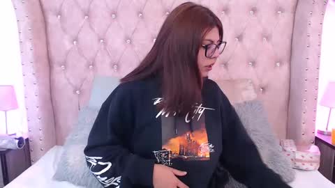 Snapshot of jessica_carter_ chatting on 01-28-25, 06:49 Jessica online show from 01-28-25, 06:49